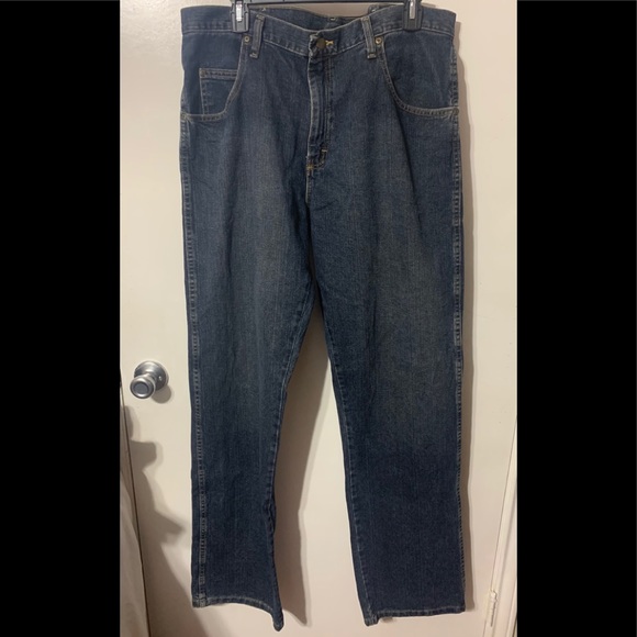 wrangler men's relaxed fit jeans